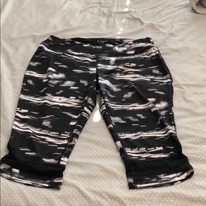 Black Workout Capris!